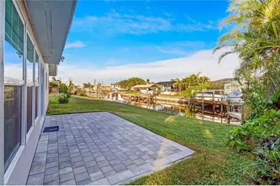 4312 S Bay Cir, North Fort Myers, FL 33903 - Photo 15