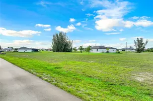 4634 NW 34th St, Cape Coral, FL 33993 - Photo 17