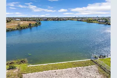 2017 NE 10th Pl, Cape Coral, FL 33909 - Photo 1