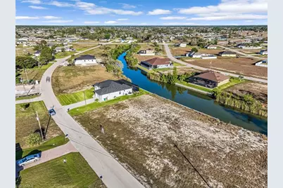 2027 NE 34th Ter, Cape Coral, FL 33909 - Photo 13