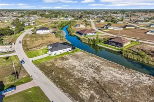 2027 NE 34th Terrace, Cape Coral, FL 33909 - Photo 13