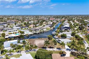 5010 Saxony Ct, Cape Coral, FL 33904 - Photo 3