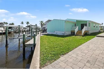 11330 Cypress Ln, Fort Myers Beach, FL 33931 - Photo 15