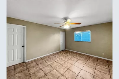 208 SE 17th St, Cape Coral, FL 33990 - Photo 23
