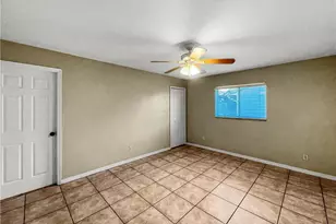 208 SE 17th St, Cape Coral, FL 33990 - Photo 23