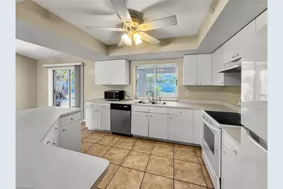 208 SE 17th St, Cape Coral, FL 33990 - Photo 11