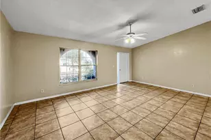 208 SE 17th St, Cape Coral, FL 33990 - Photo 5