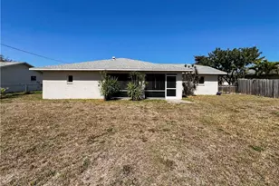 208 SE 17th St, Cape Coral, FL 33990 - Photo 33