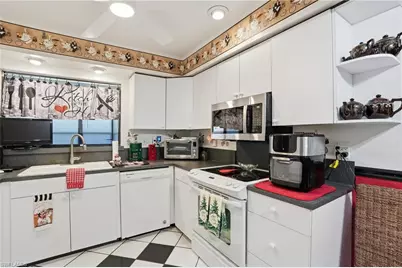 631 SE 12th Ave #100, Cape Coral, FL 33990 - Photo 13