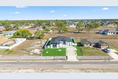 2711 Van Buren Pkwy, Cape Coral, FL 33993 - Photo 35