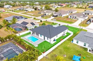 2711 Van Buren Pkwy, Cape Coral, FL 33993 - Photo 37