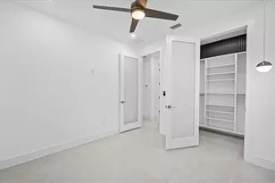 2711 Van Buren Pkwy, Cape Coral, FL 33993 - Photo 27