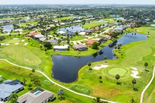 10534 Fountain Palm Cir, Bokeelia, FL 33922 - Photo 17