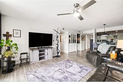2069 W Lakeview Blvd #5, North Fort Myers, FL 33903 - Photo 7