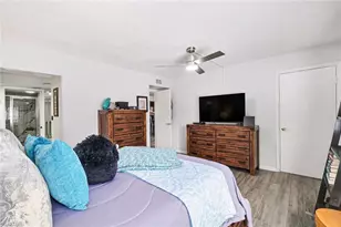 2069 W Lakeview Blvd, North Fort Myers, FL 33903 - Photo 15