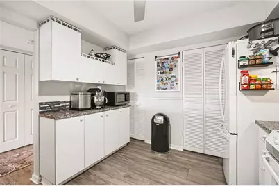 2069 W Lakeview Blvd #5, North Fort Myers, FL 33903 - Photo 11
