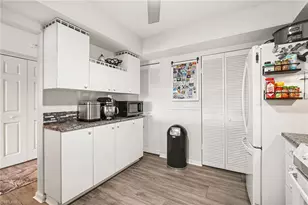 2069 W Lakeview Blvd, North Fort Myers, FL 33903 - Photo 11