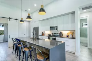 1510 NW 4th St, Cape Coral, FL 33993 - Photo 9