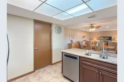 1232 Haddington Cir #65, Sun City Center, FL 33573 - Photo 9