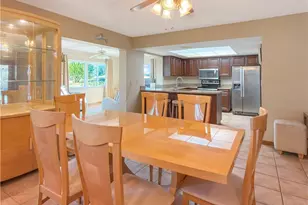 1232 Haddington Cir, Sun City Center, FL 33573 - Photo 7