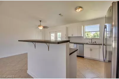 315 SE 22nd Ter, Cape Coral, FL 33990 - Photo 5