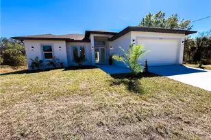 2008 Alliance Ln, Labelle, FL 33935 - Photo 11