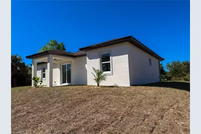 2008 Alliance Ln, Labelle, FL 33935 - Photo 9
