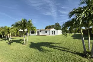 421 Cross St, North Fort Myers, FL 33903 - Photo 43
