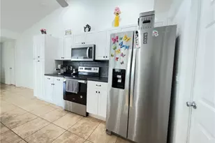 1208 NW 15th Ave, Cape Coral, FL 33993 - Photo 15