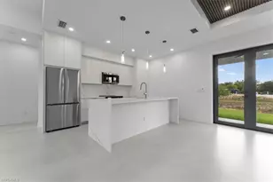 731 Colyer St E, Lehigh Acres, FL 33974 - Photo 5