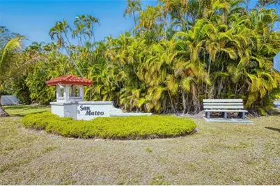 14922 Bonaire Cir, Fort Myers, FL 33908 - Photo 3