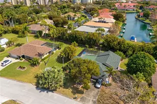 14922 Bonaire Cir, Fort Myers, FL 33908 - Photo 5