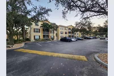 4109 Residence Dr #519, Fort Myers, FL 33901 - Photo 7