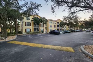 4109 Residence Drive, Fort Myers, FL 33901 - Photo 7