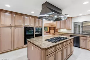 12423 McGregor Woods Cir, Fort Myers, FL 33908 - Photo 3