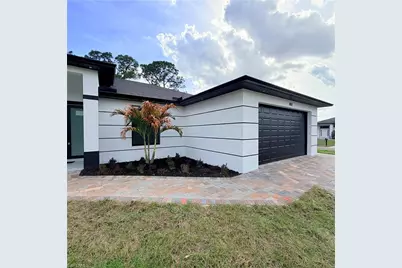 860 Kildare St E, Lehigh Acres, FL 33974 - Photo 5