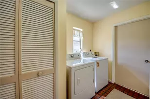 3945 SE 9th Ct, Cape Coral, FL 33904 - Photo 33