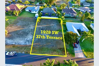 1928 SW 37th Ter, Cape Coral, FL 33914 - Photo 3