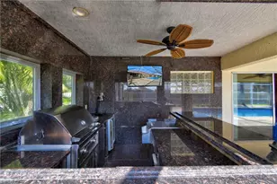 1118 NW 17th St, Cape Coral, FL 33993 - Photo 27