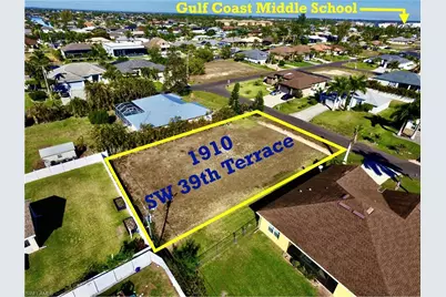 1910 SW 39th Ter, Cape Coral, FL 33914 - Photo 1