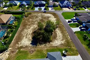 1727 SW 39th St, Cape Coral, FL 33914 - Photo 7