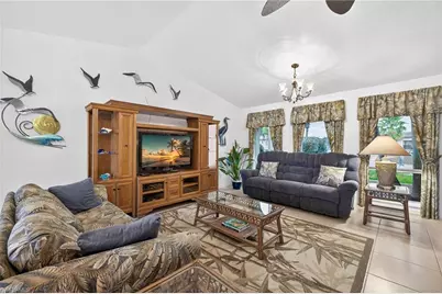 1710 SE 10th Pl, Cape Coral, FL 33990 - Photo 5