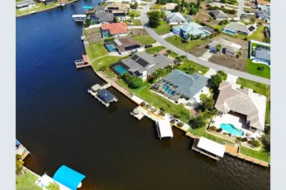 1710 SE 10th Pl, Cape Coral, FL 33990 - Photo 43
