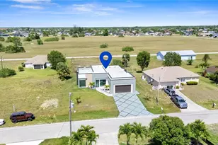 2027 NE 18th St, Cape Coral, FL 33909 - Photo 5