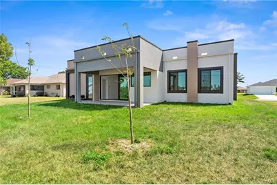 2027 NE 18th St, Cape Coral, FL 33909 - Photo 45