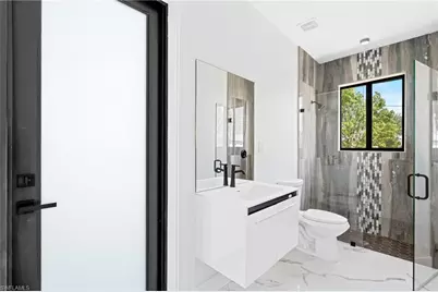 2027 NE 18th St, Cape Coral, FL 33909 - Photo 33