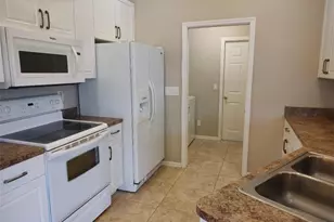 1034 SE 5th Pl, Cape Coral, FL 33990 - Photo 5