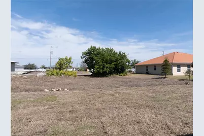 1027 NW 19th St, Cape Coral, FL 33993 - Photo 11