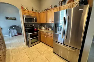 42 NE 13th Ave, Cape Coral, FL 33909 - Photo 15