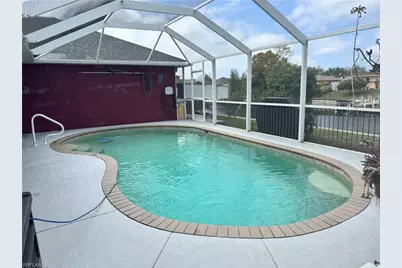 42 NE 13th Ave, Cape Coral, FL 33909 - Photo 3